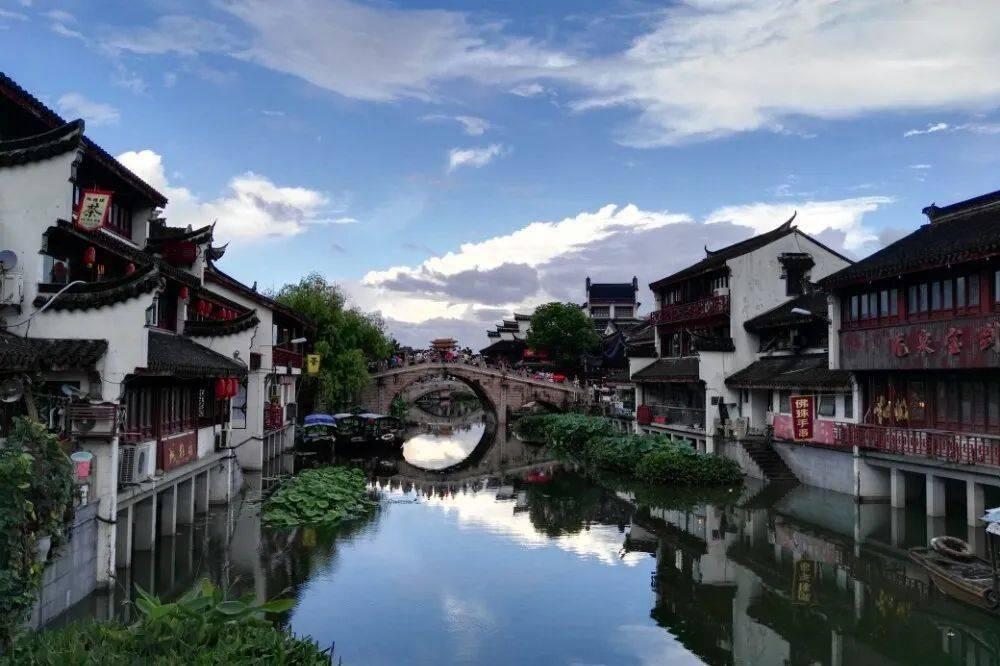 绯雨骑士团
