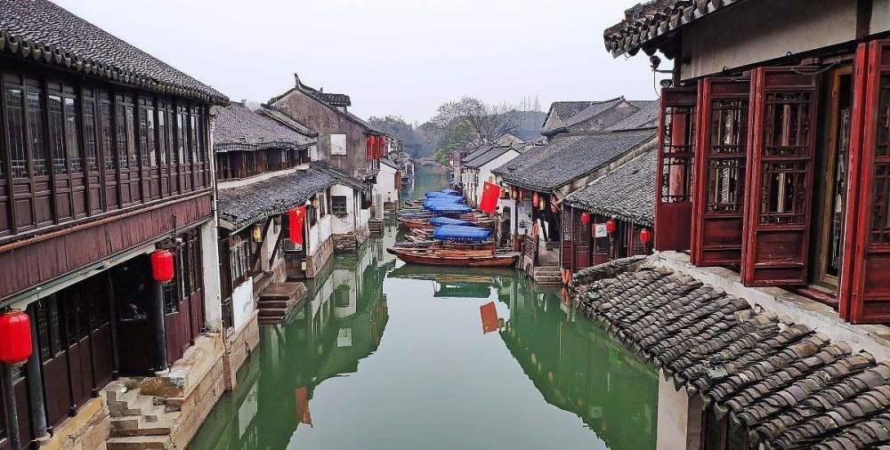 母亲硬要我剪头发，是出于见亲戚会丢脸？